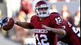 /Thumbs/uploadedImages/OKBlitz/OK_Sports/Levels/College/Oklahoma/CFB/News/20100927-Landry-Jones.576x324-32.jpg